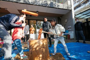 お餅つきの様子